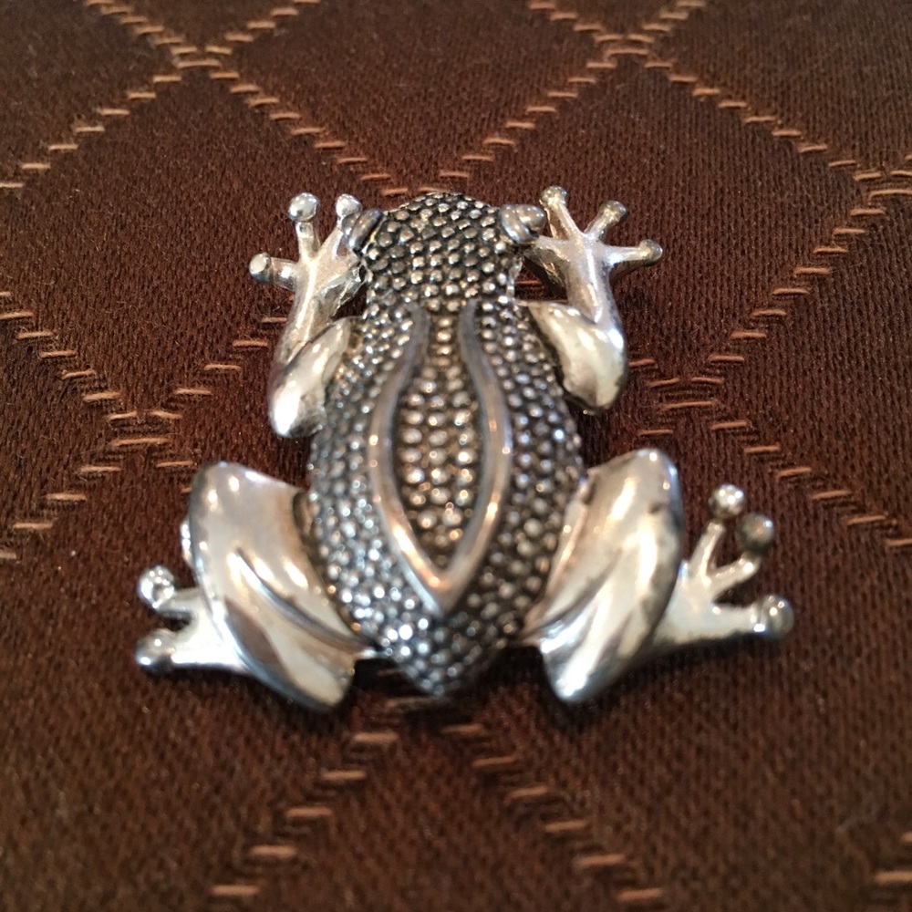 Vintage Premier Jewelry Frog Brooch